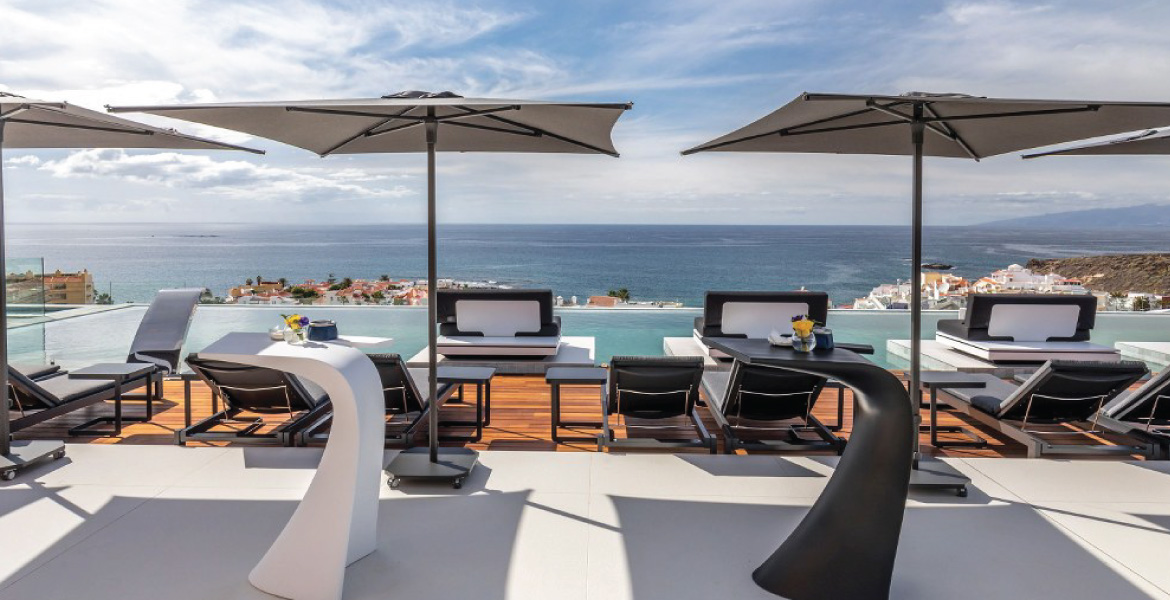 Keeping Your Customers Cool 8 Restaurant Patio Shade Ideas